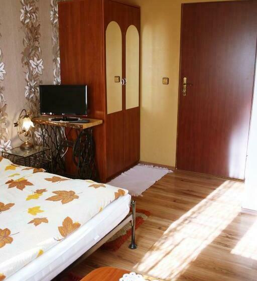 酒店 Pod Modrzewiem