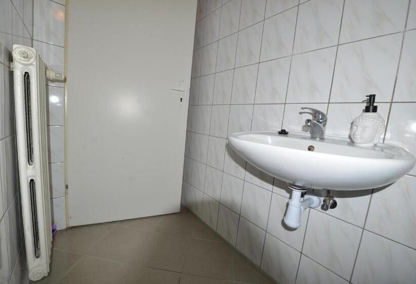 Отель Pokoje Gościnne U Klimosza