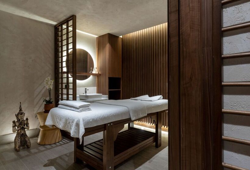 Radisson Blu Hotel, Kas