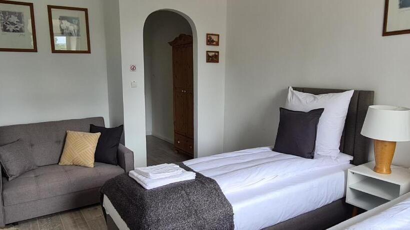 הוסטל Sukiennice Międzylesie