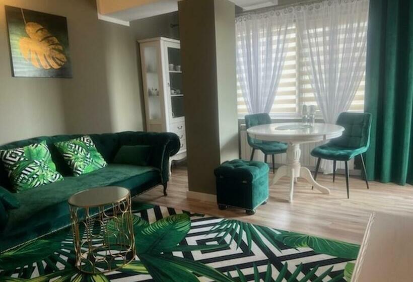 فندق صغير Zajazd Tumidaj