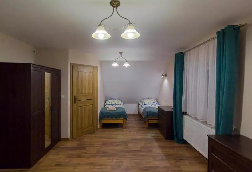 Aamiaismajoitus (B&B) Bacówka Na Zadzielu