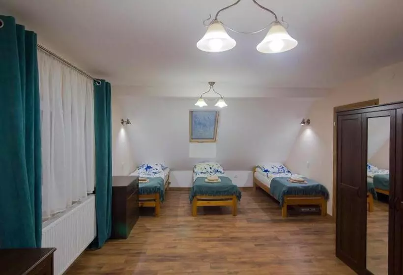 Aamiaismajoitus (B&B) Bacówka Na Zadzielu