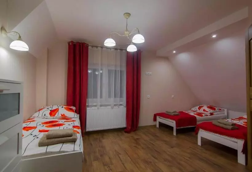 Aamiaismajoitus (B&B) Bacówka Na Zadzielu