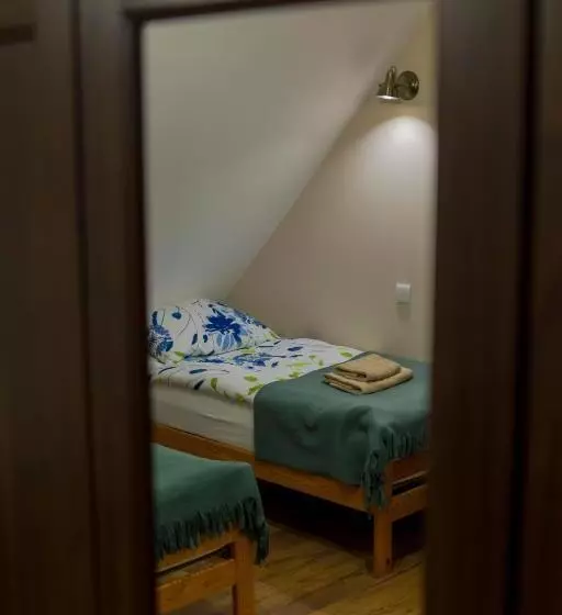 Aamiaismajoitus (B&B) Bacówka Na Zadzielu