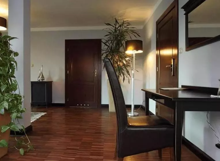 Hotelli Glass Residence