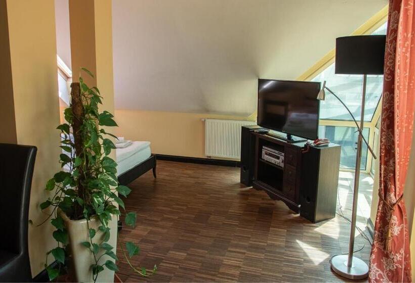 ホテル Glass Residence