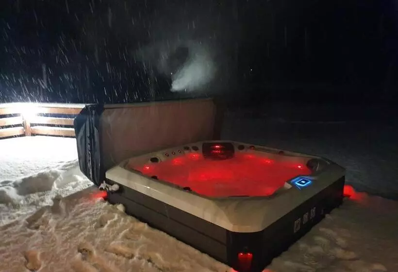 ホテル Mana Village   Jacuzzi & Sauna