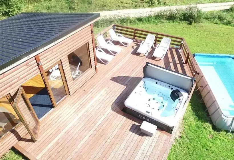 ホテル Mana Village   Jacuzzi & Sauna
