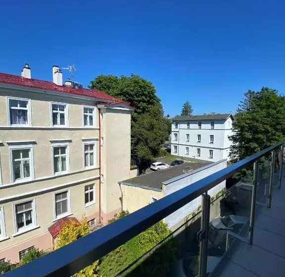 هتل Ośrodek Warszawianka