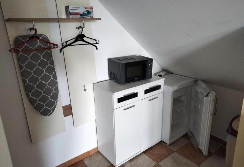 فندق Pod Piramidą