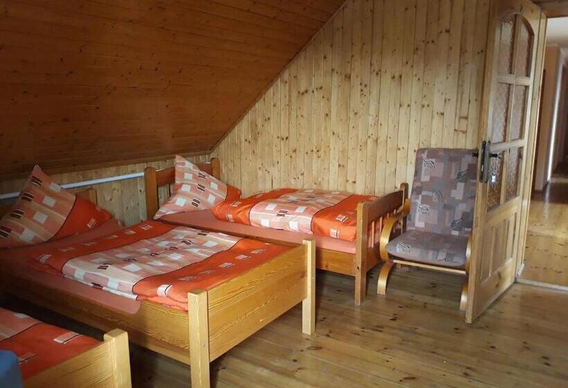 فندق Pod Piramidą