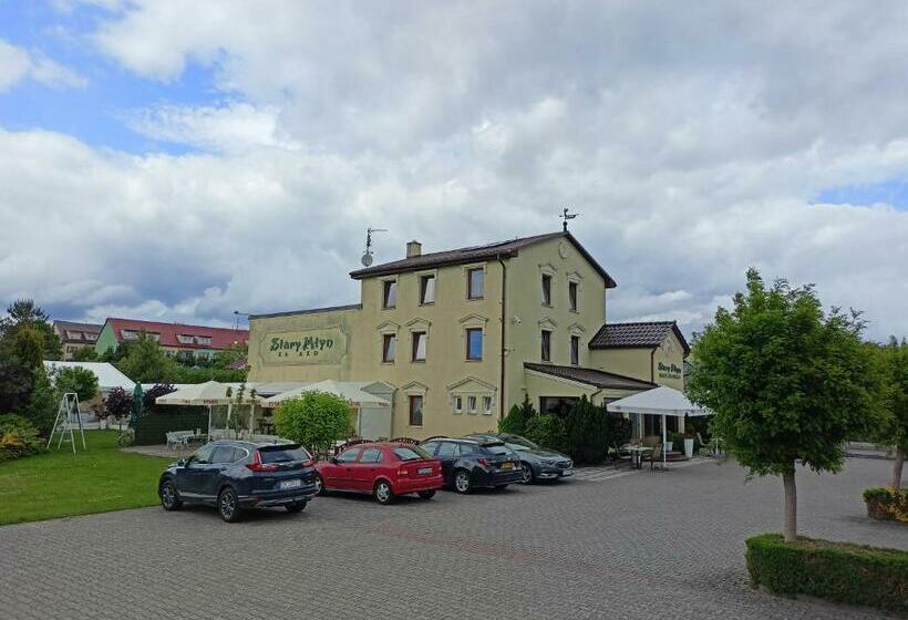 酒店 Zajazd Stary Młyn