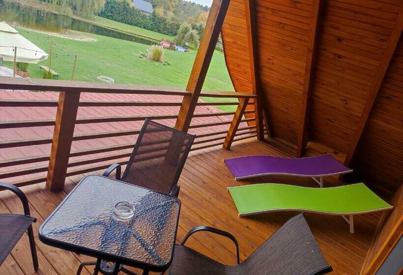 פנסיון Dworek Dąbrowa