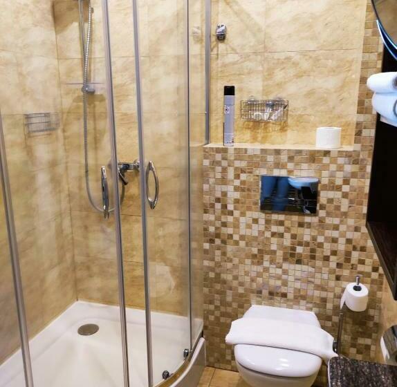 פנסיון Dworek Dąbrowa