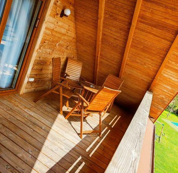 פנסיון Dworek Dąbrowa