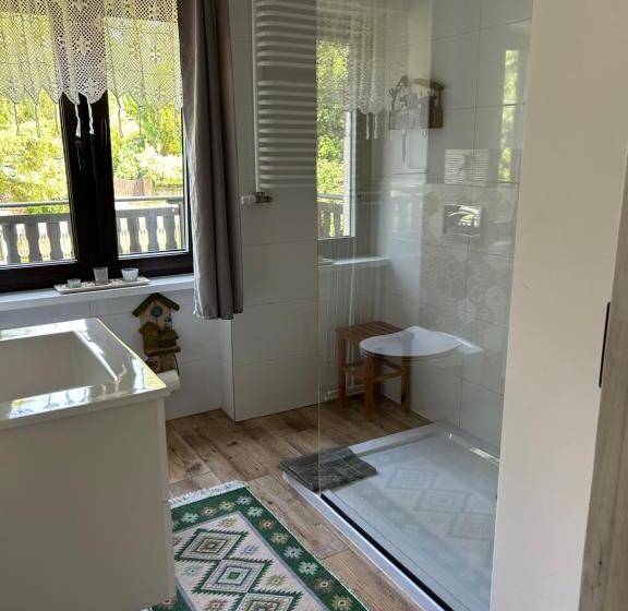 بنسيون Jeleni Ruczaj