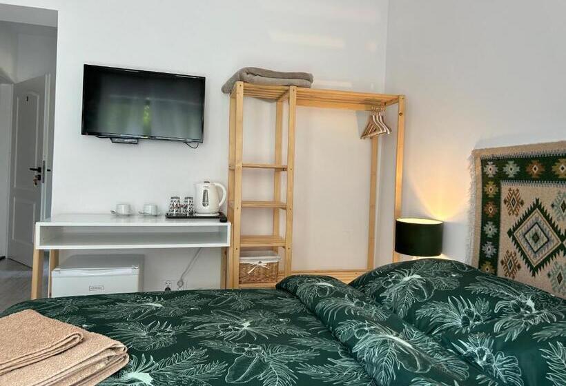 بنسيون Jeleni Ruczaj