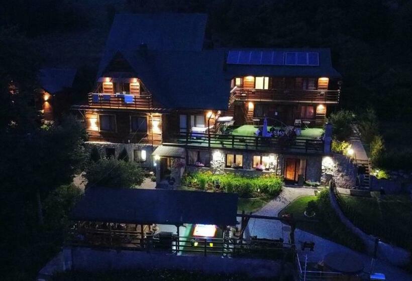 پانسیون Pienińska Willa Aleksandrówka