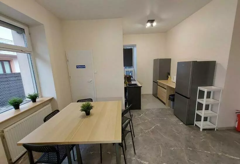 هاستل Noclegi Słodki Sen 2