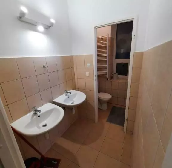 هاستل Noclegi Słodki Sen 2