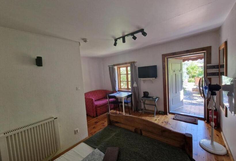 旅馆 Oberża Pod Złotym Prosiakiem