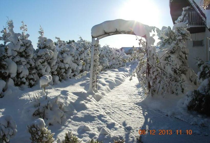 호스텔 Zajazd I Restauracja Myśliwskie Zacisze