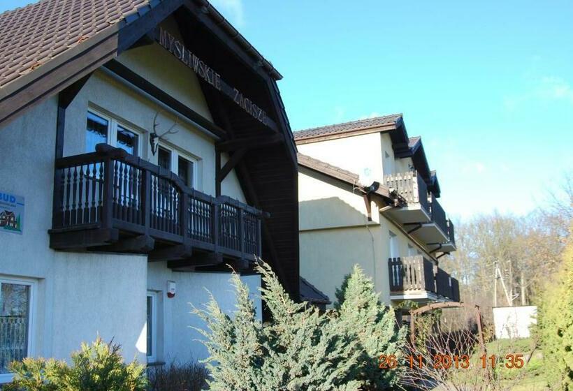 호스텔 Zajazd I Restauracja Myśliwskie Zacisze