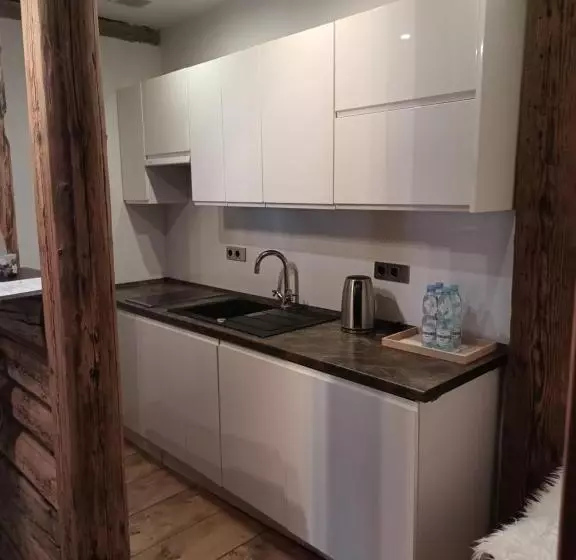 Retkeilymaja Zajazd Karczma Zagłoba