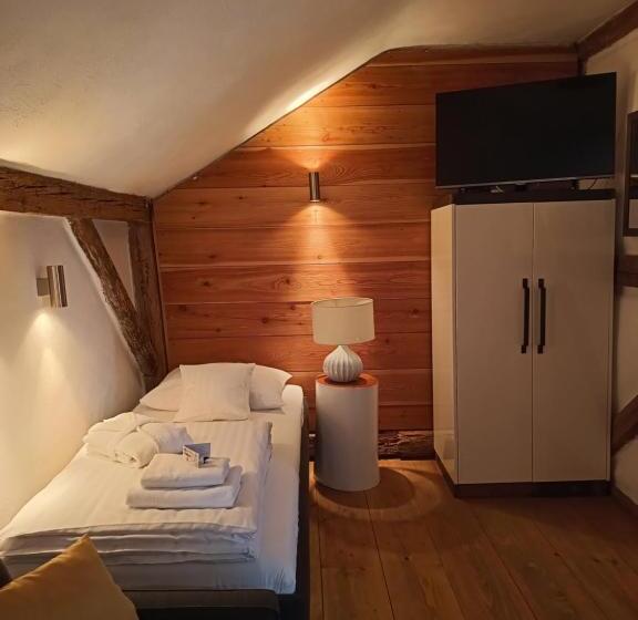 הוסטל Zajazd Karczma Zagłoba