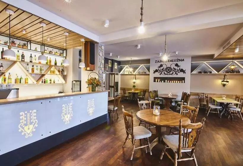 Retkeilymaja Zajazd Kałużna