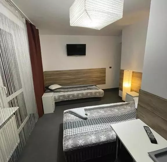 Aamiaismajoitus (B&B) Antonina Pensjonprzykortach