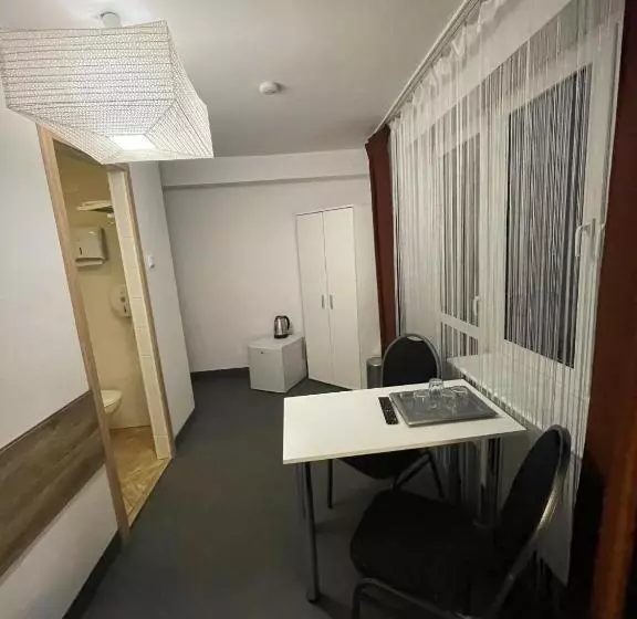 Aamiaismajoitus (B&B) Antonina Pensjonprzykortach