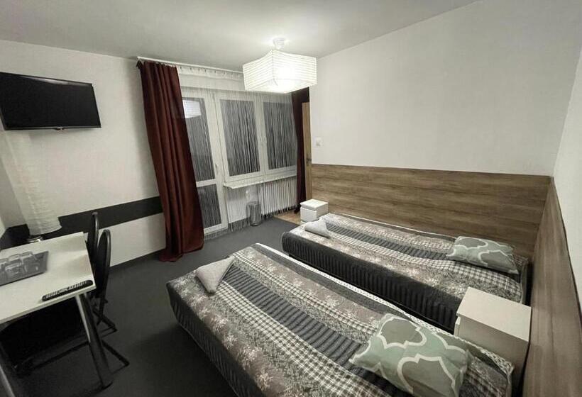 צימר Antonina Pensjonprzykortach