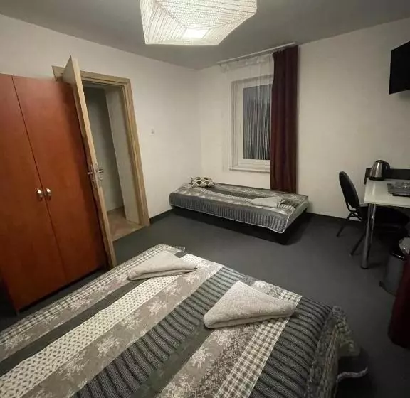 Aamiaismajoitus (B&B) Antonina Pensjonprzykortach