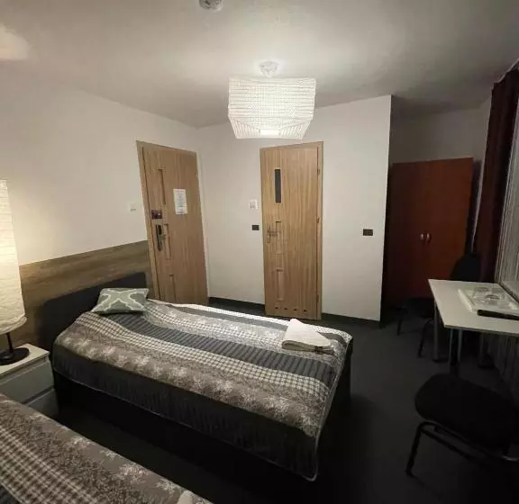 Aamiaismajoitus (B&B) Antonina Pensjonprzykortach