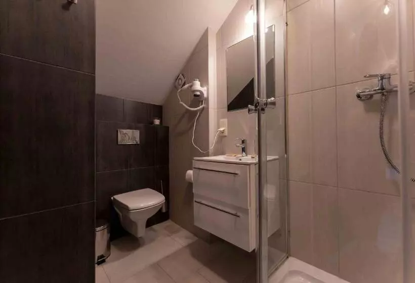 ベッドアンドブレックファースト Do Poduchy