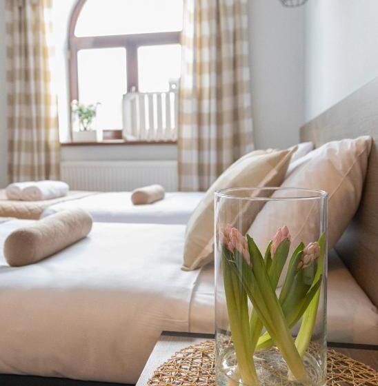 مبيت وإفطار Do Poduchy