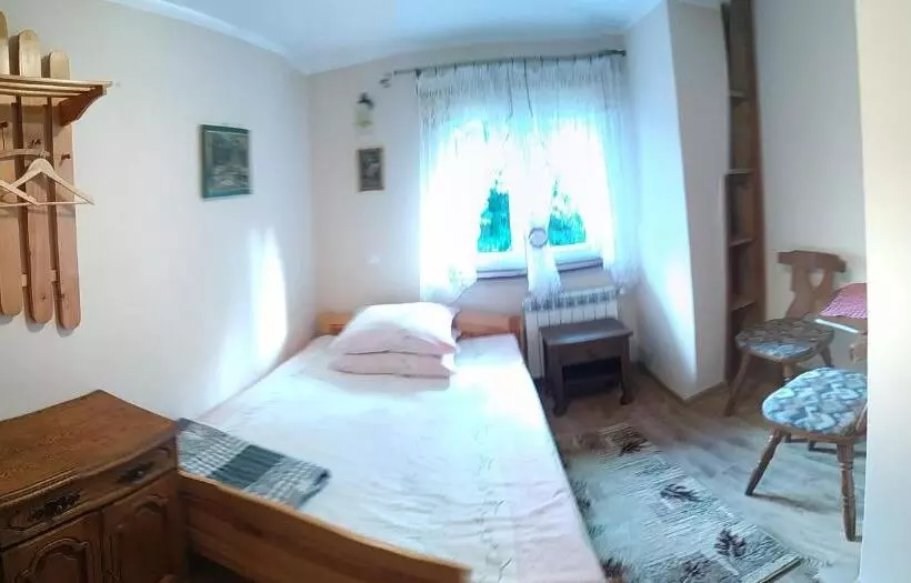 ホテル Agroturystyka Ostoja