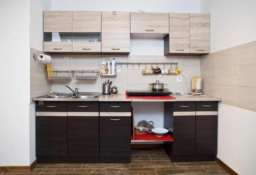 호텔 Agroturystyka W Jabłoniowym Sadzie