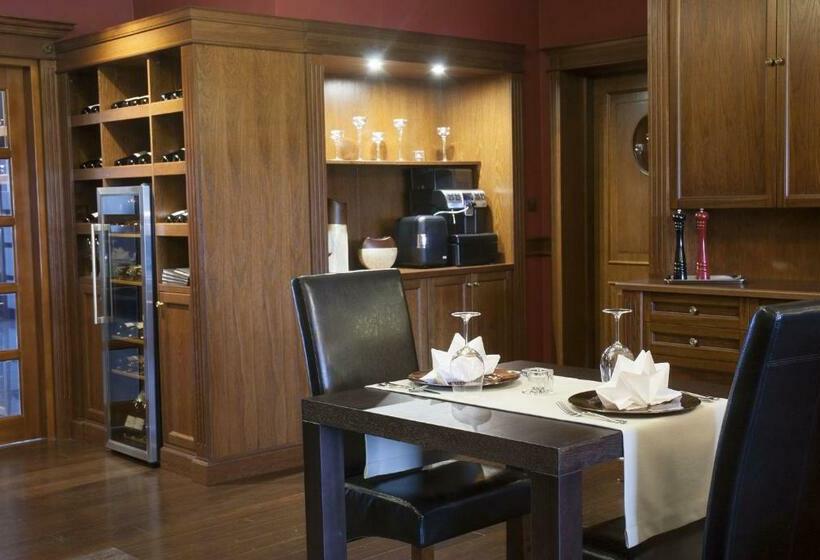 فندق Dwór Galicja