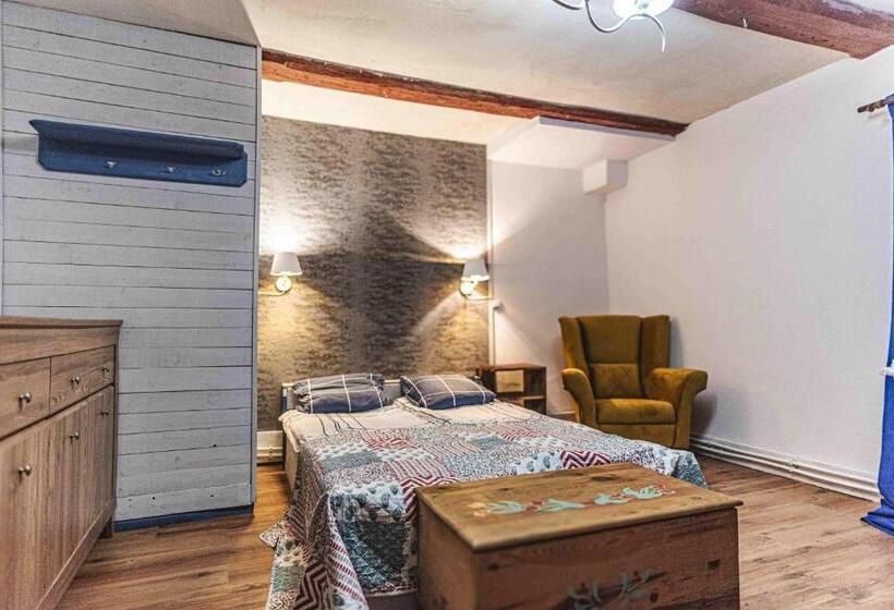 호텔 Folwark Malinowy Chruśniak