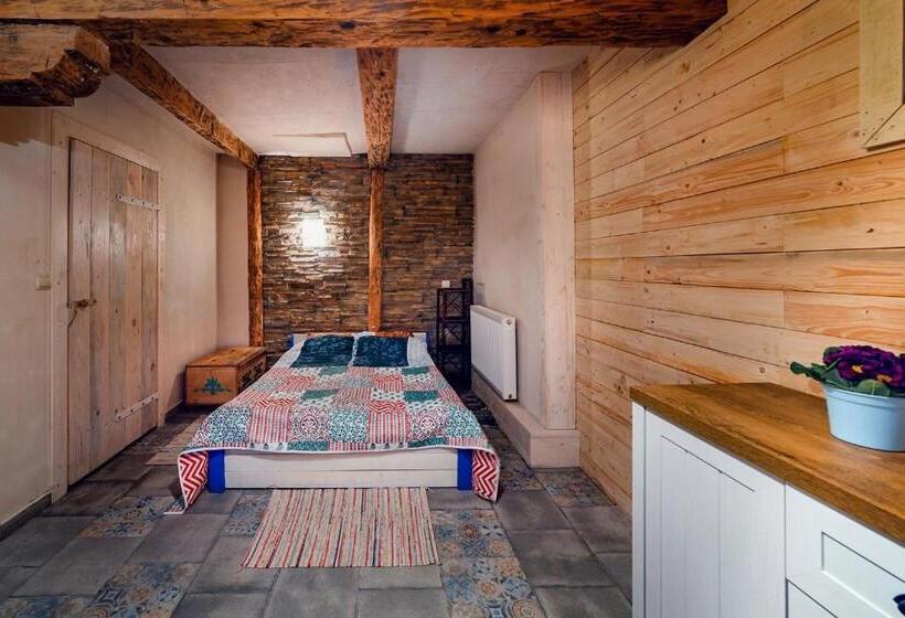 호텔 Folwark Malinowy Chruśniak