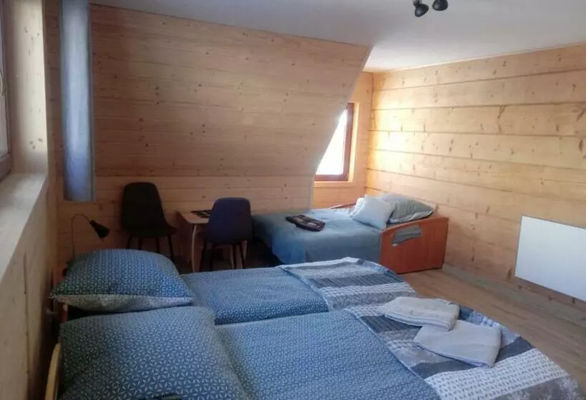 ホテル Miodowa Chata Pokoje Gościnne