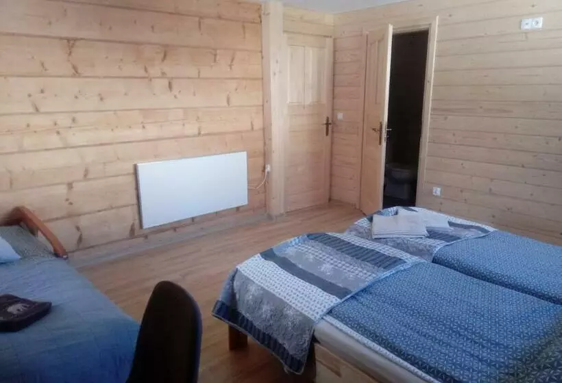 ホテル Miodowa Chata Pokoje Gościnne