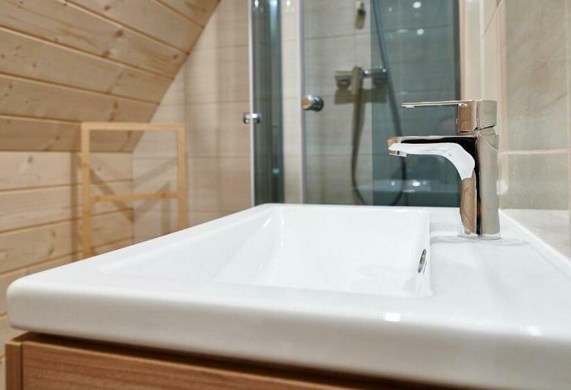 호텔 Miodowa Chata Pokoje Gościnne