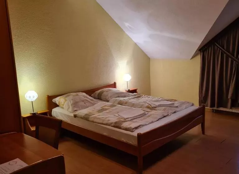 ホテル Restauracja Joanna