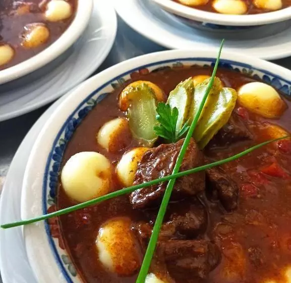 Majatalo Alba Góra św Anny Restauracja I Pokoje