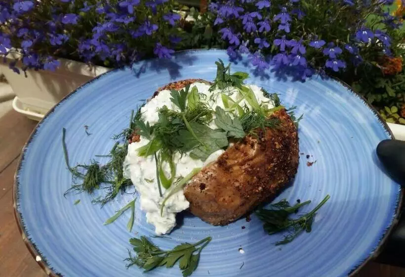 Majatalo Alba Góra św Anny Restauracja I Pokoje