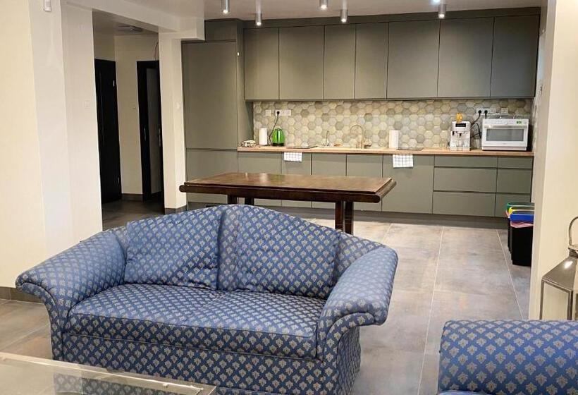 پانسیون Villa K2